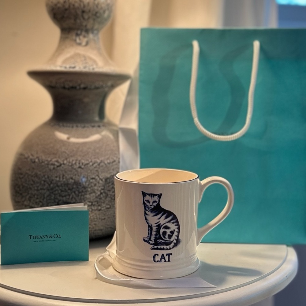 **RARE**Vintage 1993 Tiffany & Co. Blue Cat Mug Made in England Rare Collectible